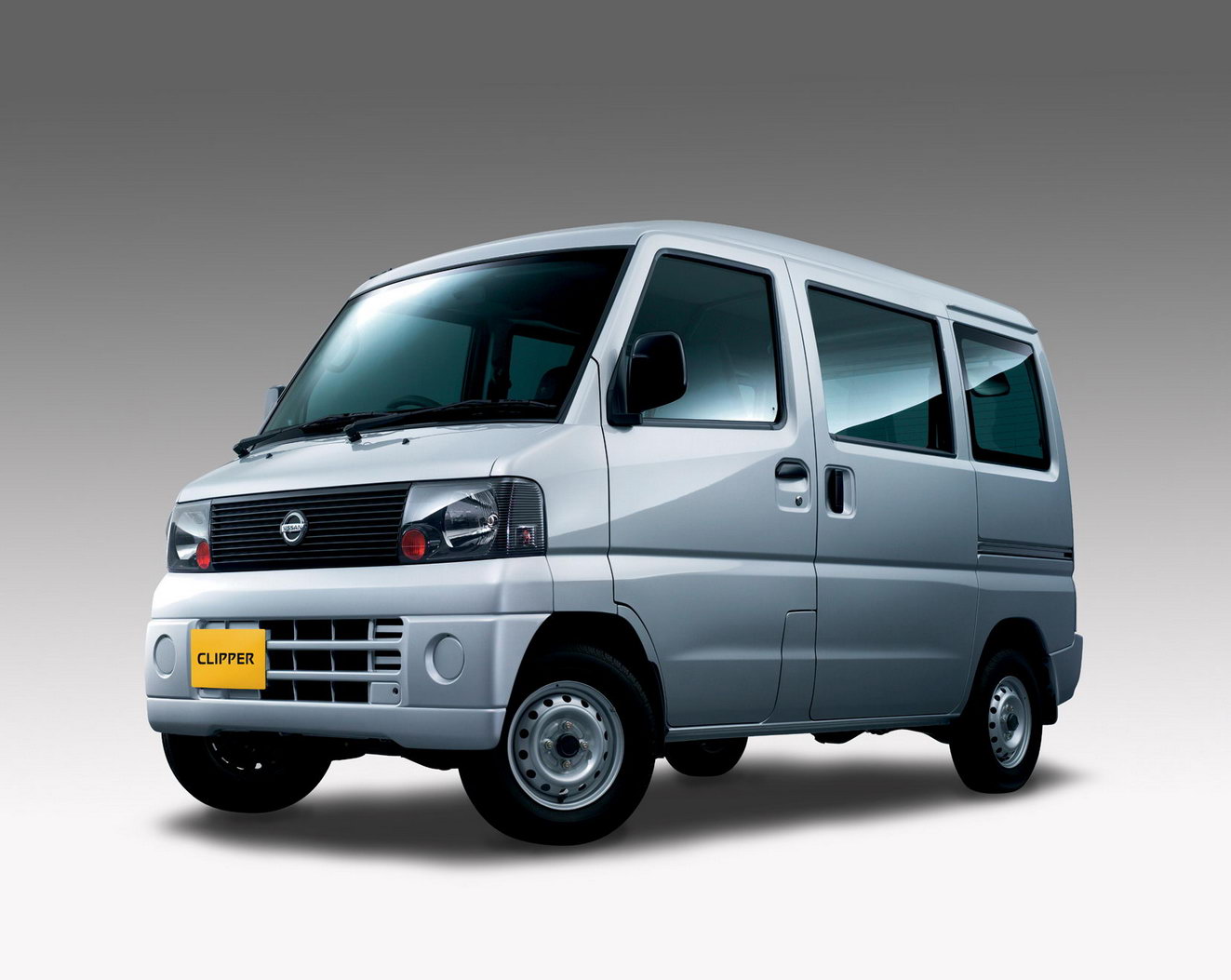 Nissan Clipper 01.jpg